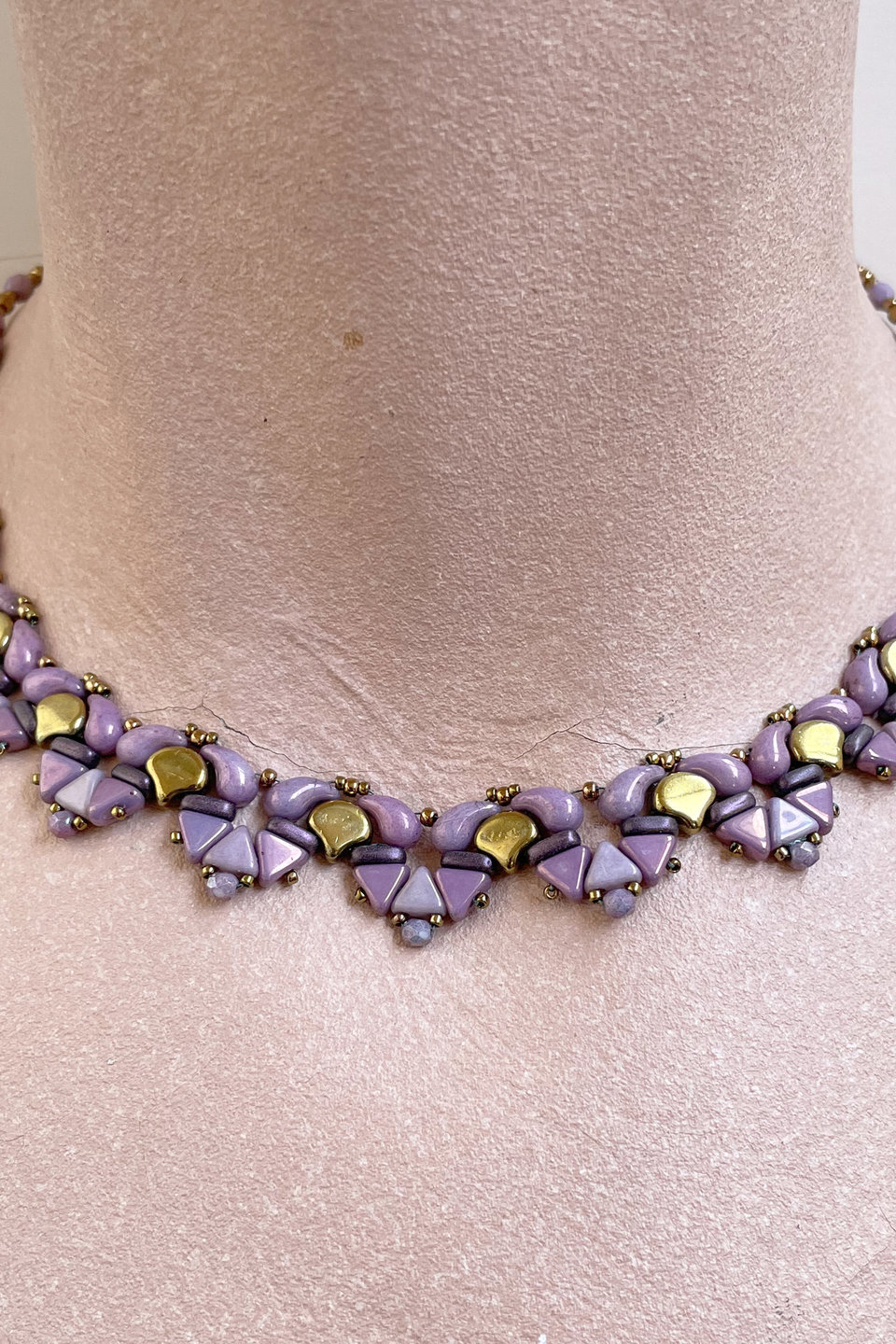 Lyla Necklace in Lilac