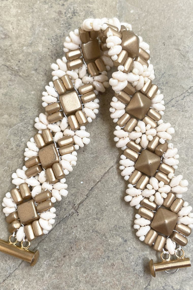 Ivory & Gold Cluster stitch Bracelet
